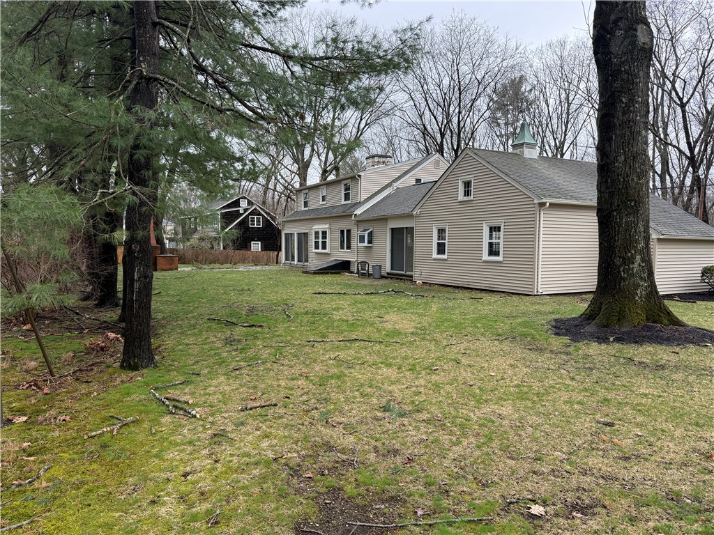 90 Alexander McGregor Road Pawtucket, RI 02861 - Photo 4 of 15