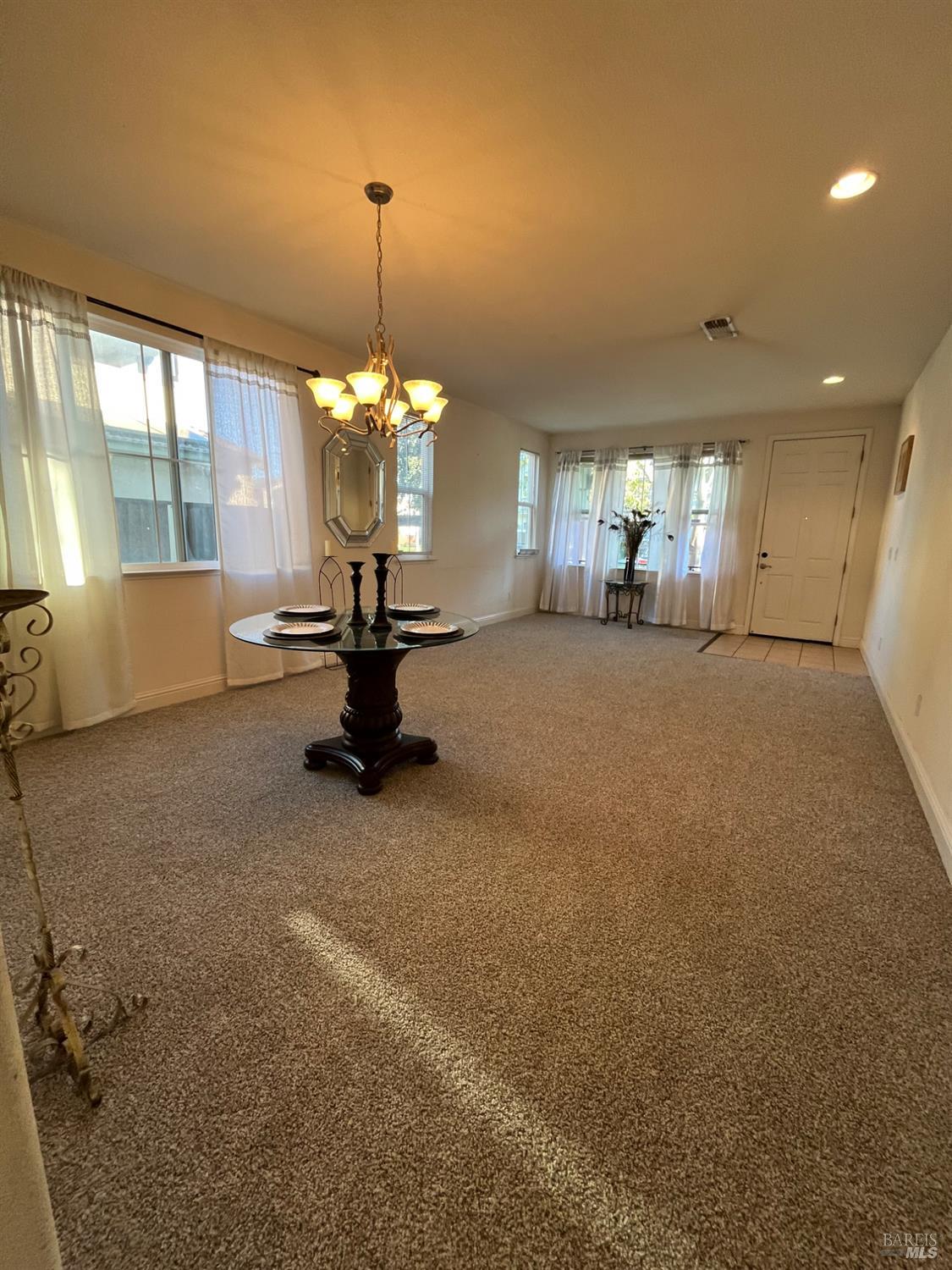 2472 Shorey Way Fairfield, CA 94533 - Photo 4 of 43 a view of a livingroom with a chandelier