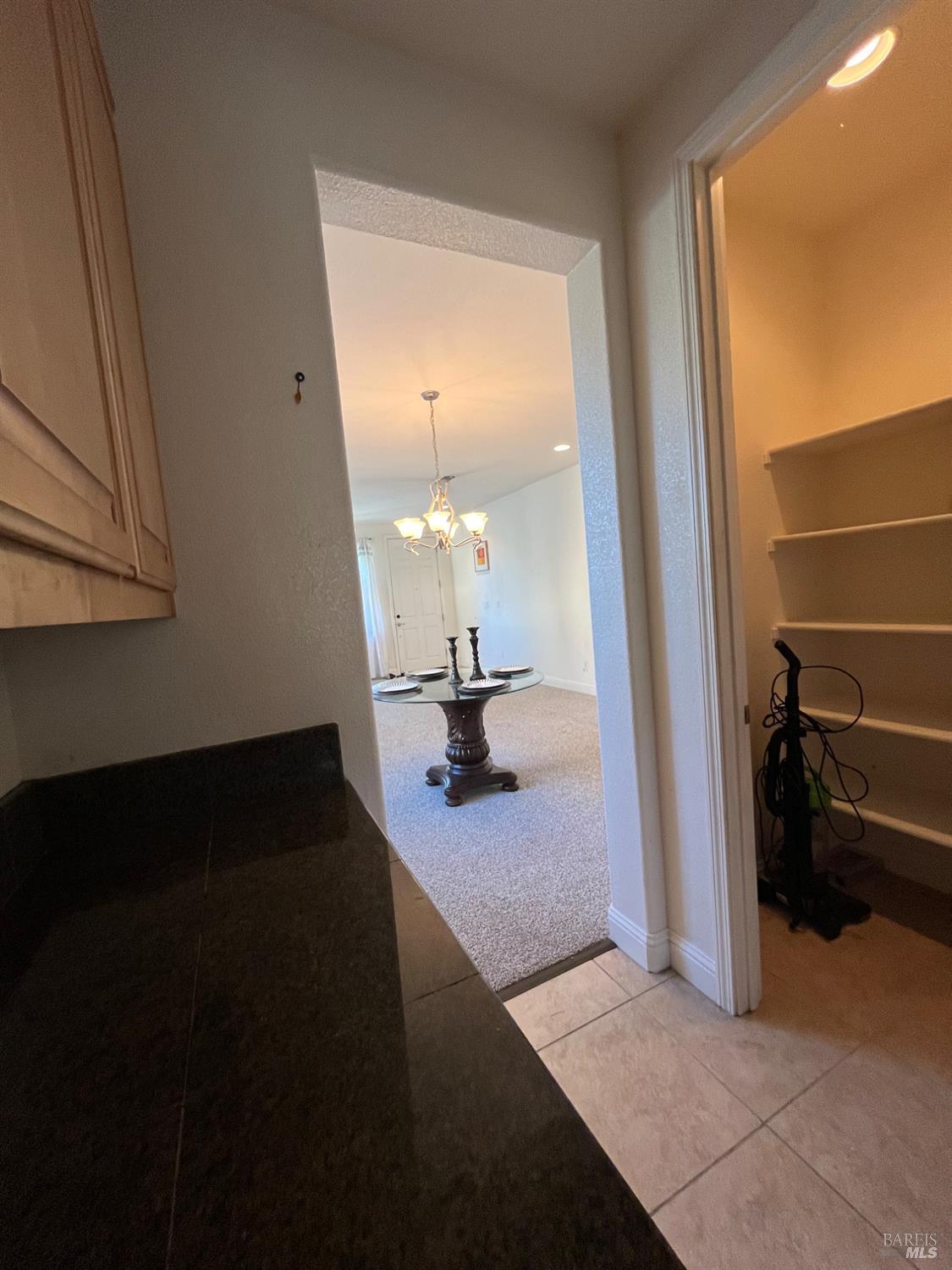 2472 Shorey Way Fairfield, CA 94533 - Photo 5 of 43 a view of a living room