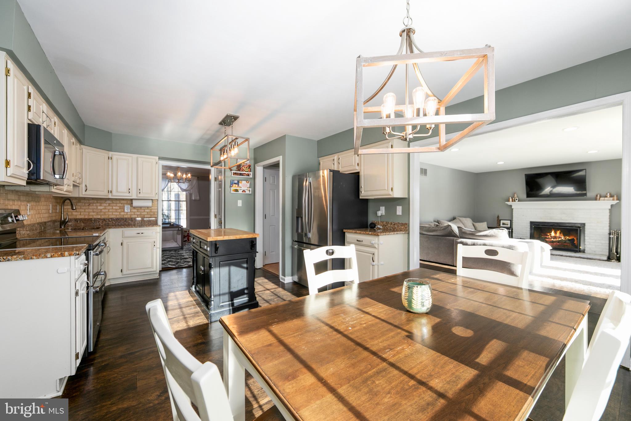 4 Allen Court Tabernacle, NJ 08088 - Photo 11 of 35 Kitchen