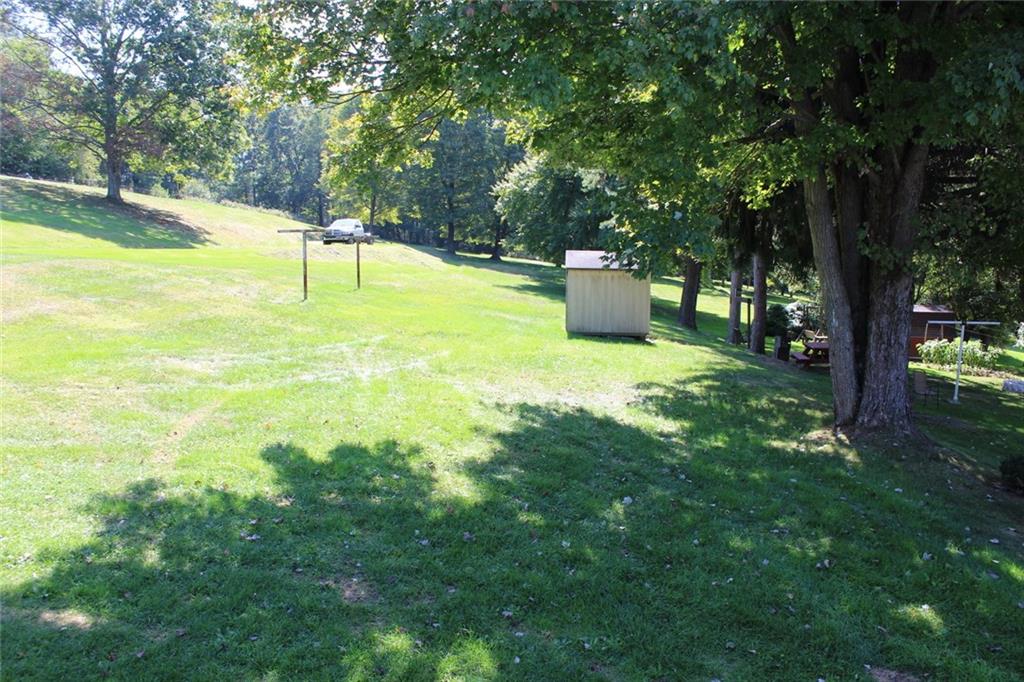 1114 Layton Road Butler, PA 16001 - Photo 3 of 15