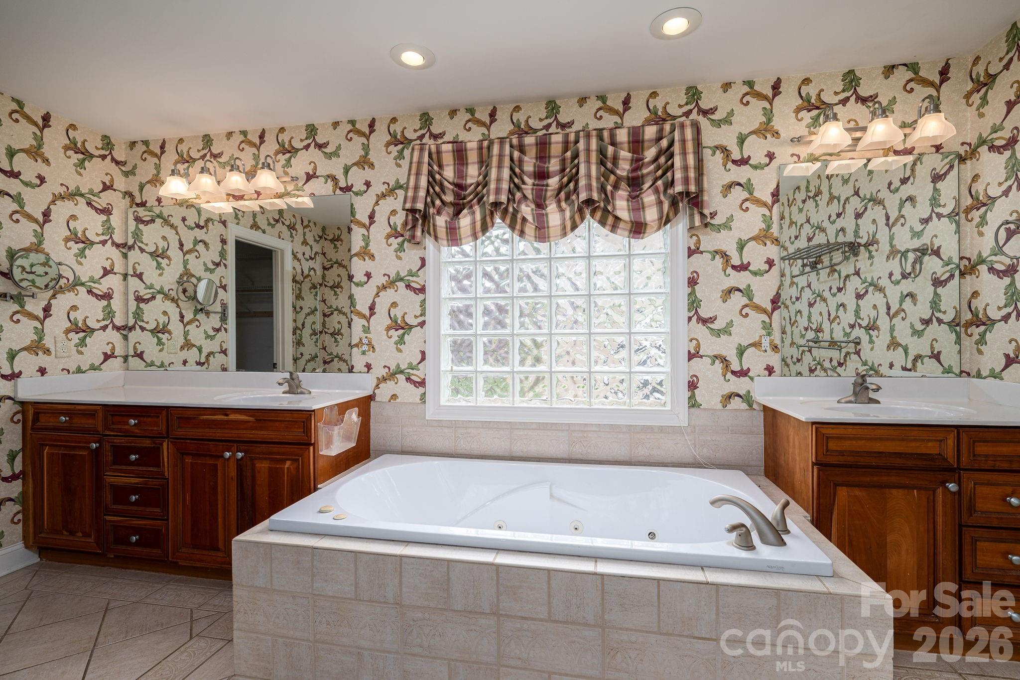 116 28th Avenue Northwest Hickory, NC 28601 - Photo 28 of 48