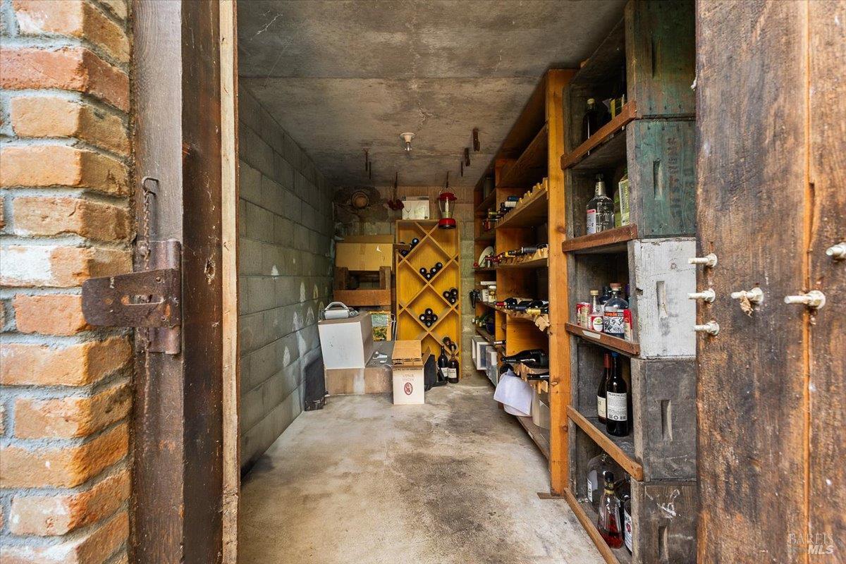 350 Canyon Road Geyserville, CA 95441 - Photo 20 of 39