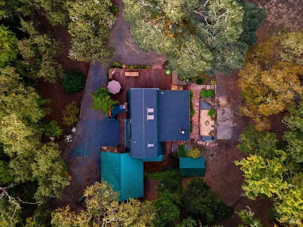 $2,199,950 | 350 Canyon Road, Geyserville, CA 95441