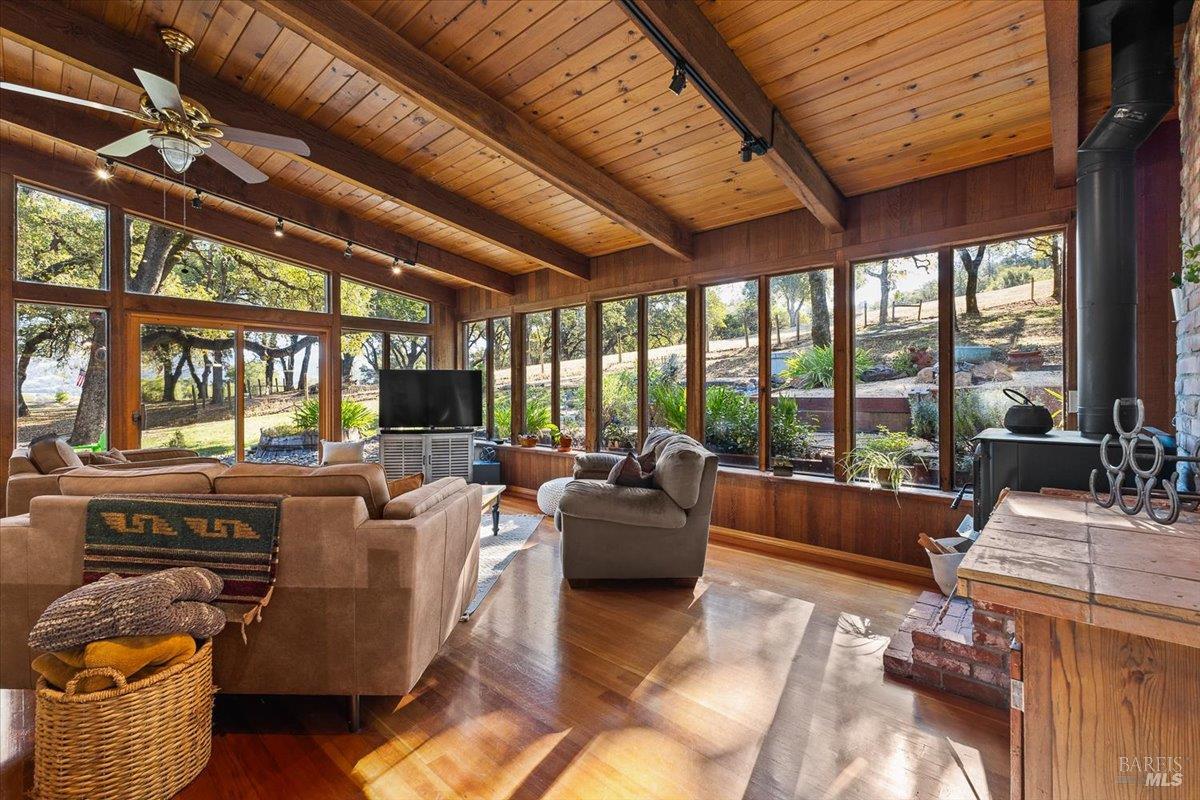 350 Canyon Road Geyserville, CA 95441 - Photo 10 of 39