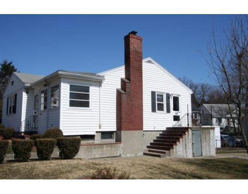25 Lodgehill Road Boston, MA 02136 - Photo 3 of 17 Gallery Image 3