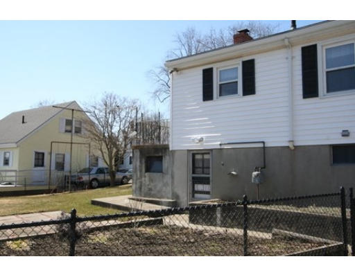 25 Lodgehill Road Boston, MA 02136 - Photo 5 of 17 Gallery Image 5