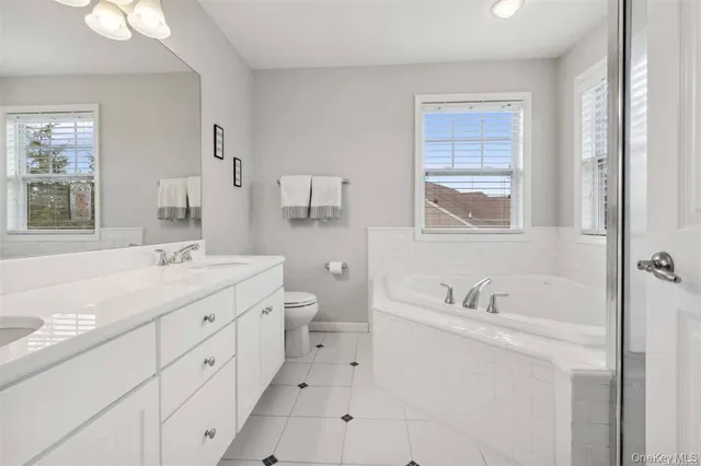 $774,990 | 55 Hamptons Ct Drive, Unit 55, Eastport, NY 11941