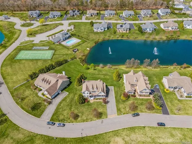 $774,990 | 55 Hamptons Ct Drive, Unit 55, Eastport, NY 11941