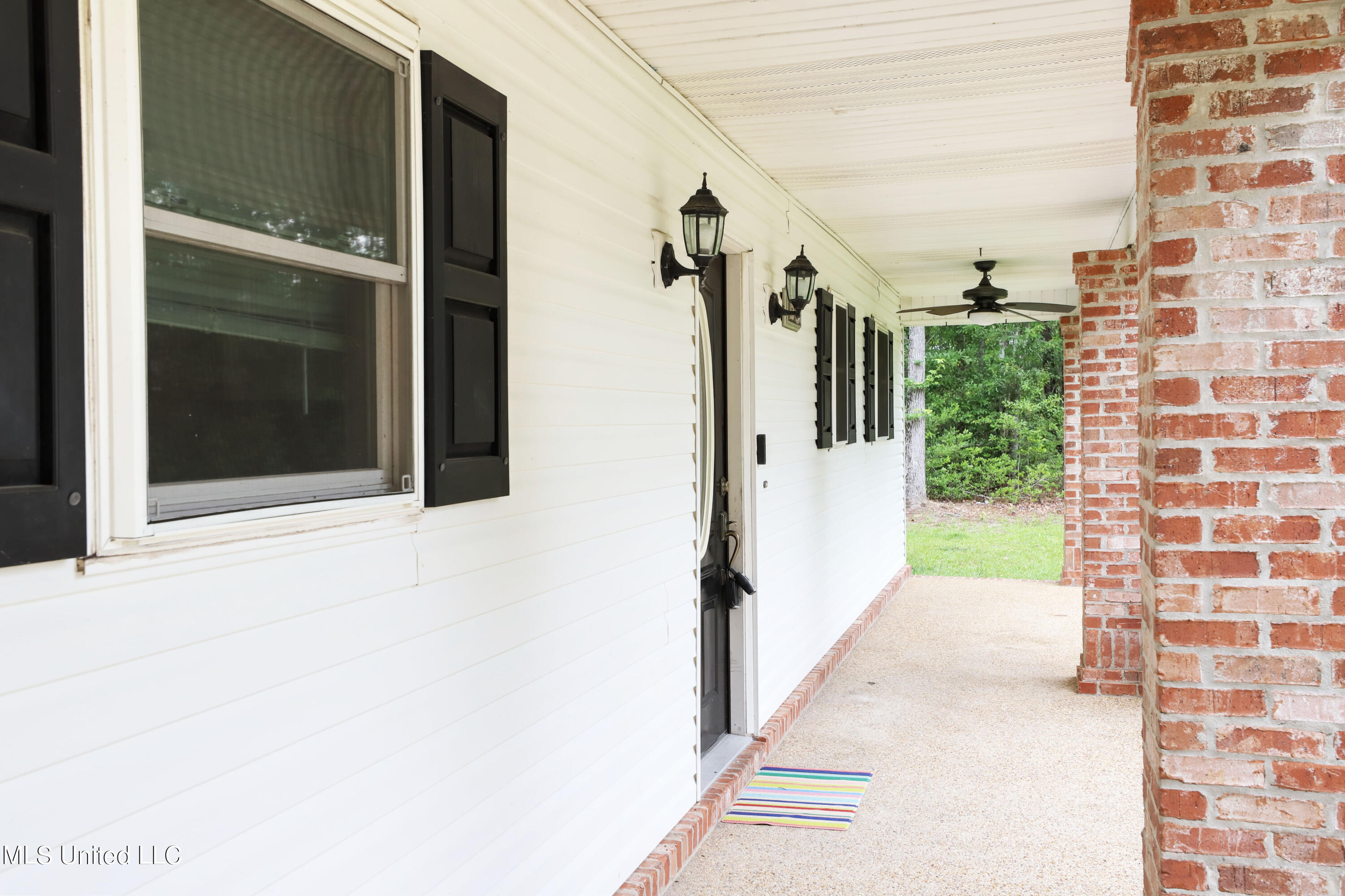 18427 Saucier Lizana Road Saucier, MS 39574 - Photo 3 of 34 Porch