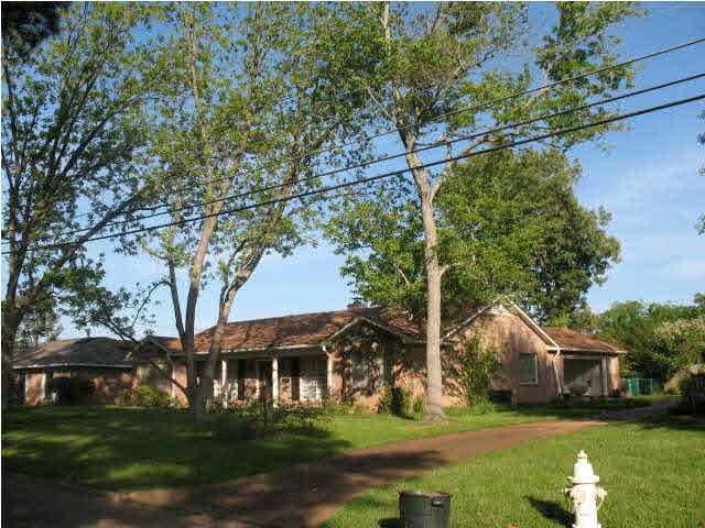 2011 Springridge Drive Jackson, MS 39211 - Photo 11 of 12 Photo 11