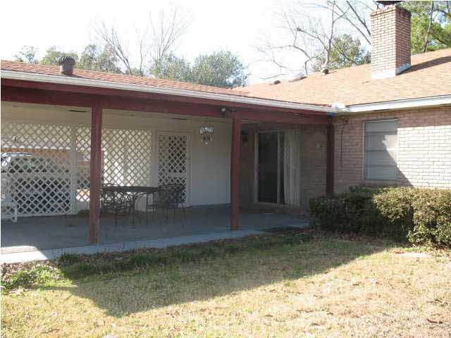 2011 Springridge Drive Jackson, MS 39211 - Photo 9 of 12 Covered back porch/patio.