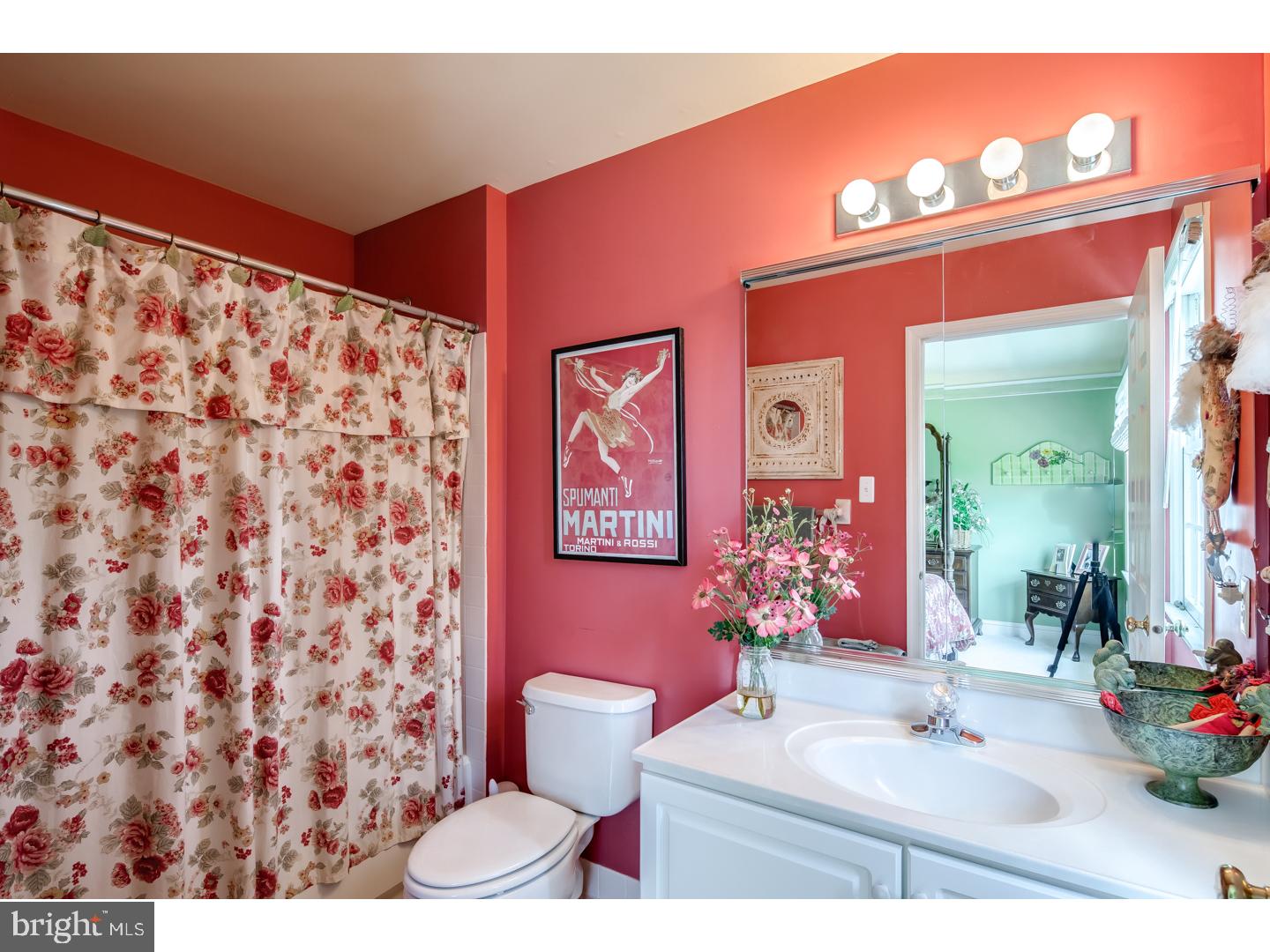 31 Pheasant Run Road New Hope, PA 18938 - Photo 15 of 25 Bathroom