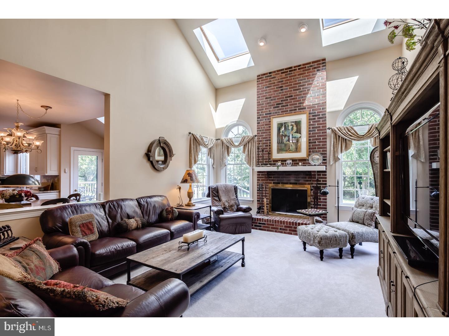 31 Pheasant Run Road New Hope, PA 18938 - Photo 6 of 25 Family Room