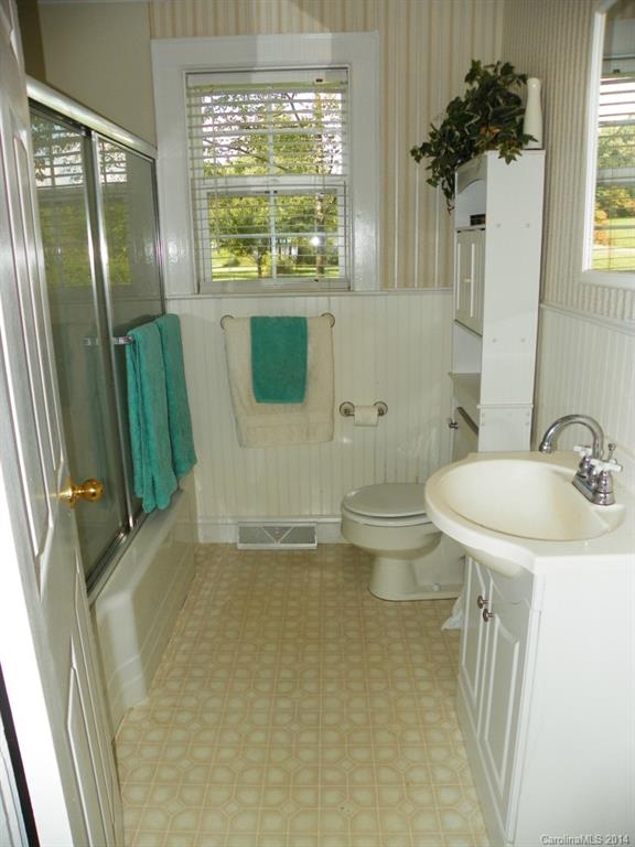 1947 Southside Road Lincolnton, NC 28092 - Photo 9 of 14 Gallery Image 9