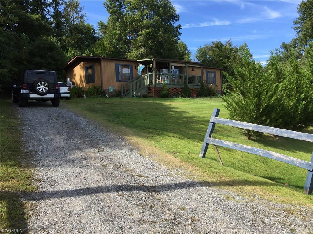 2183 Mountain View Church Road King, NC 27021 - Photo 14 of 24