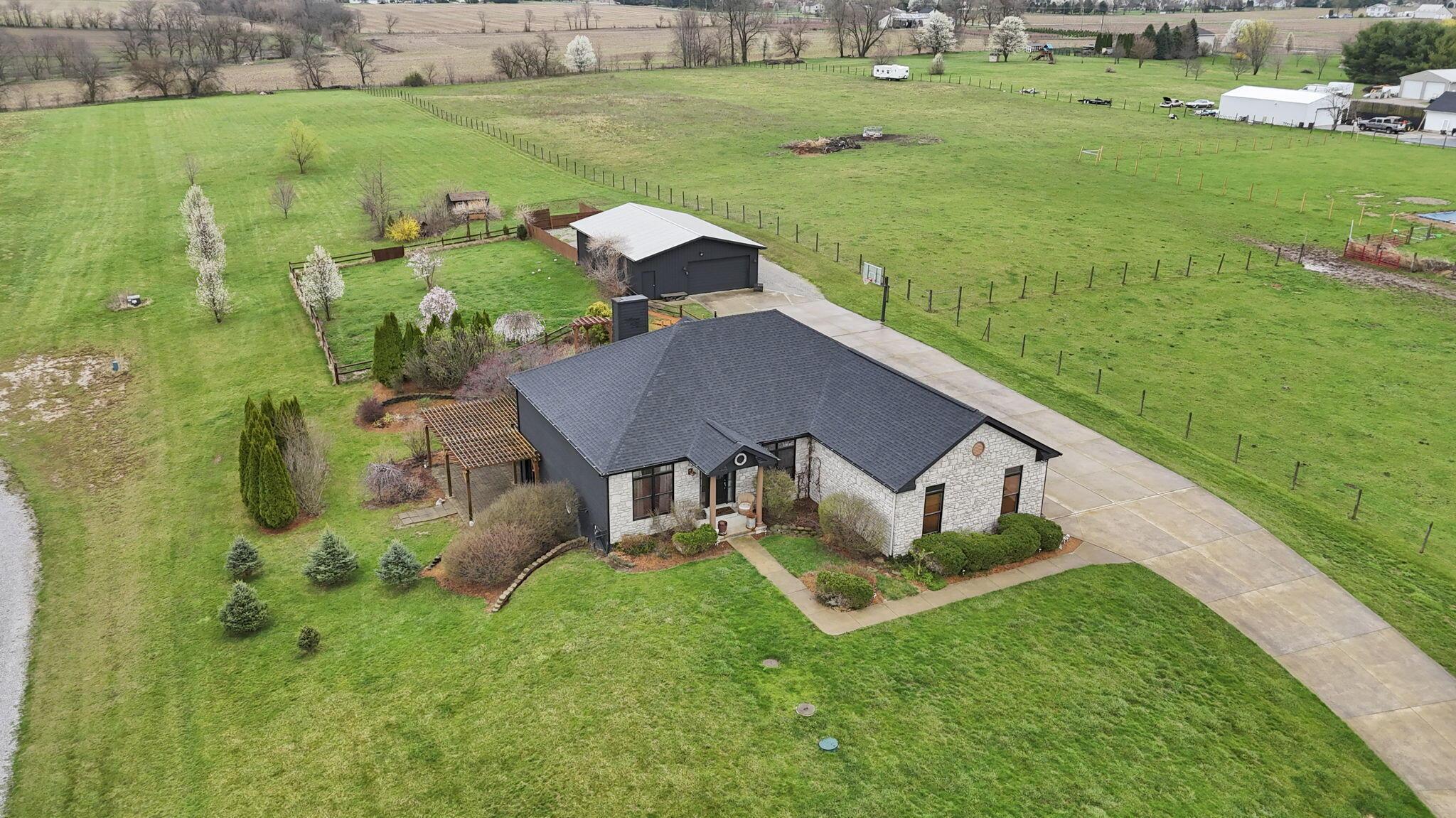 5250 Coakley Road Northwest Carroll, OH 43112 - Photo 81 of 90 92-web-or-mls-DJI_20250331103553_0016_D