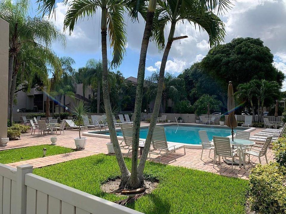 159 Northwest 70th Street, Unit 402 Boca Raton, FL 33487 - Photo 26 of 28 82e9cc27-7c2d-41ed-9c80-117f50971d60
