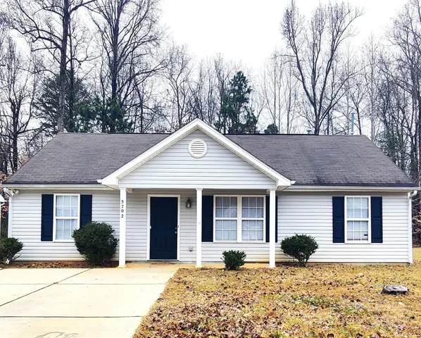 $1,625 | 5702 Stone Bluff Court, Charlotte, NC 28214