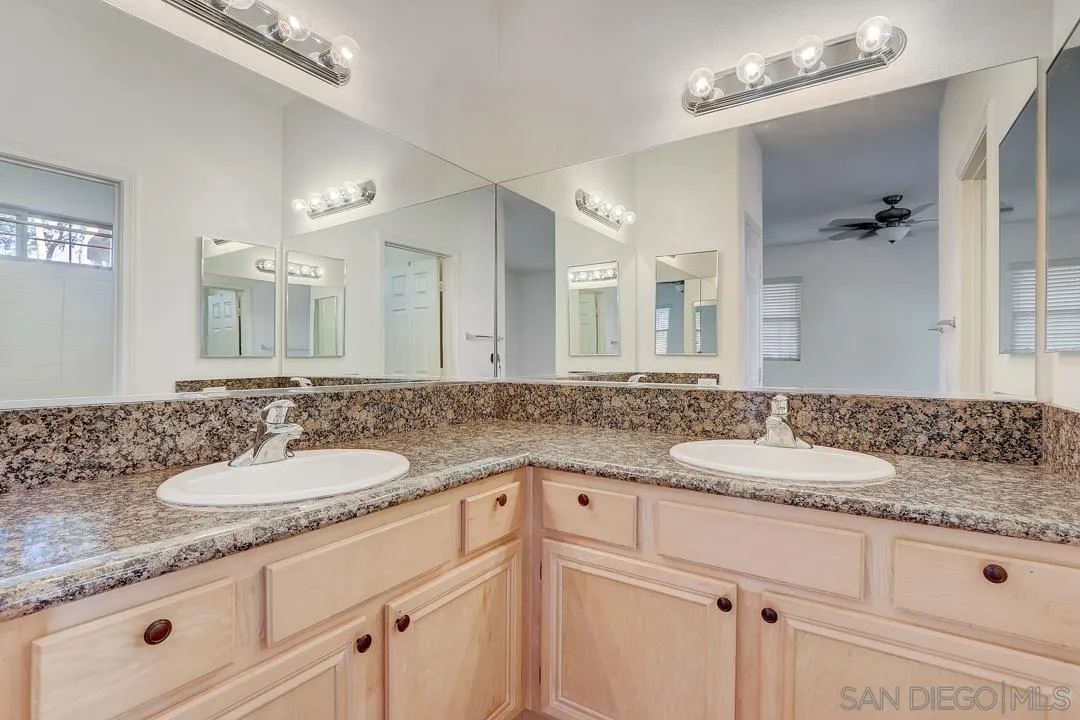 1470 Rancho Rose Way, Unit 31 Oceanside, CA 92057 - Photo 8 of 30 Gallery Image 8