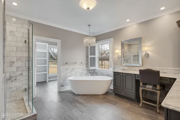 $485,000 | 49 Elmhurst Drive, Jackson, TN 38305
