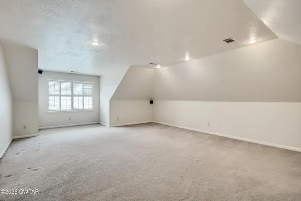 $485,000 | 49 Elmhurst Drive, Jackson, TN 38305