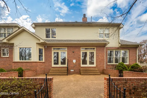 $485,000 | 49 Elmhurst Drive, Jackson, TN 38305