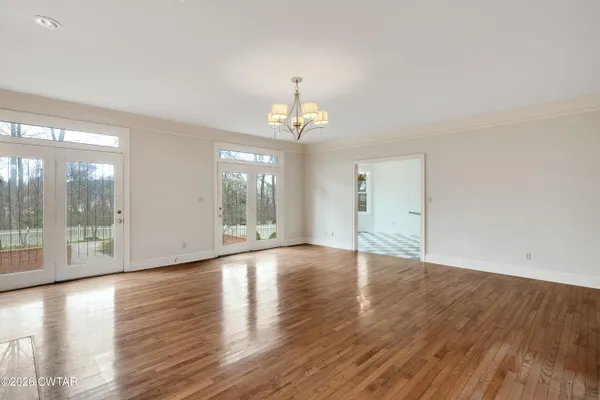 $485,000 | 49 Elmhurst Drive, Jackson, TN 38305