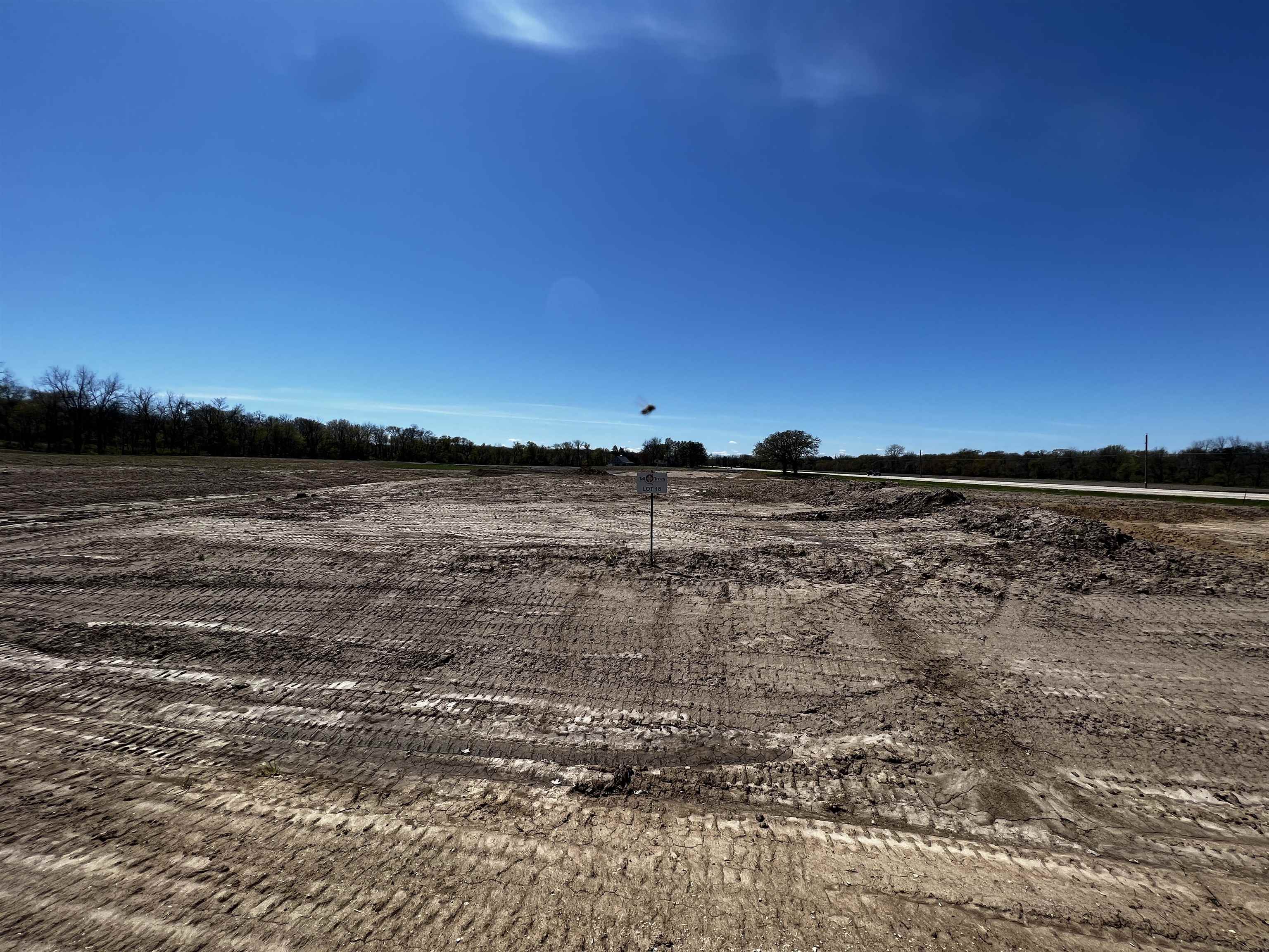 L18 South Forest View Beloit, WI 53511 - Photo 2 of 6