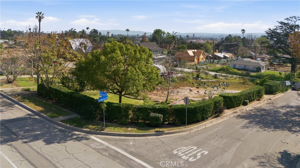 2550 Catherine Road Altadena, CA 91001 - Photo 35 of 65