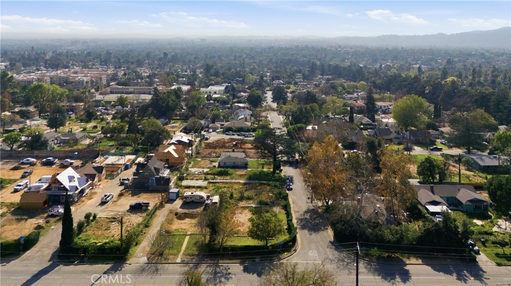 2550 Catherine Road Altadena, CA 91001 - Photo 50 of 65 an aerial view of residential building with green space