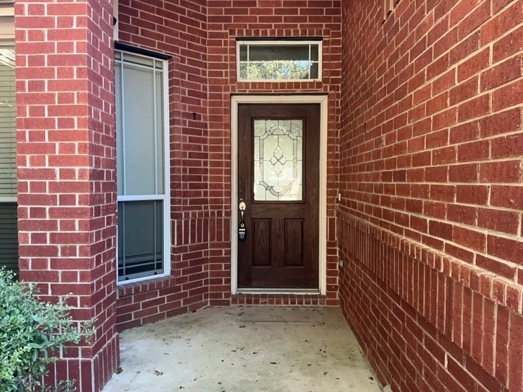 2103 Spotted Owl Circle Pflugerville, TX 78660 - Photo 2 of 24 a view of entrance