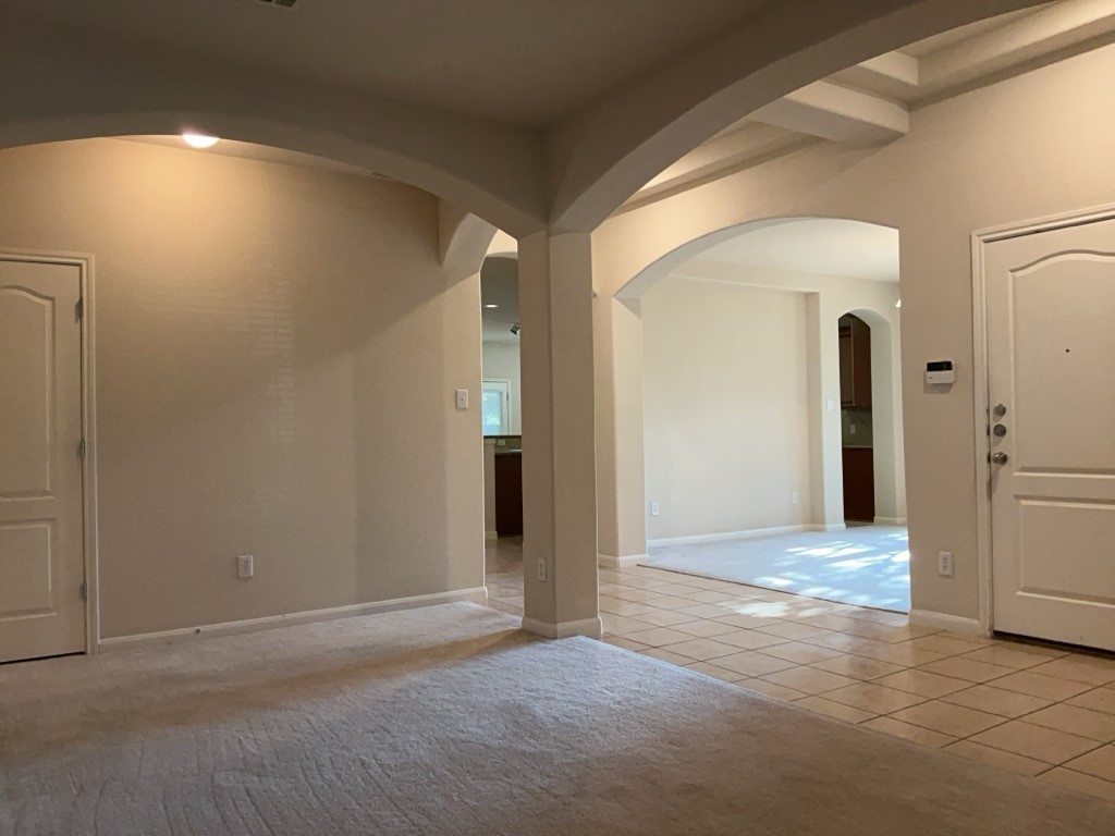 2103 Spotted Owl Circle Pflugerville, TX 78660 - Photo 5 of 24 a view of livingroom with bathroom