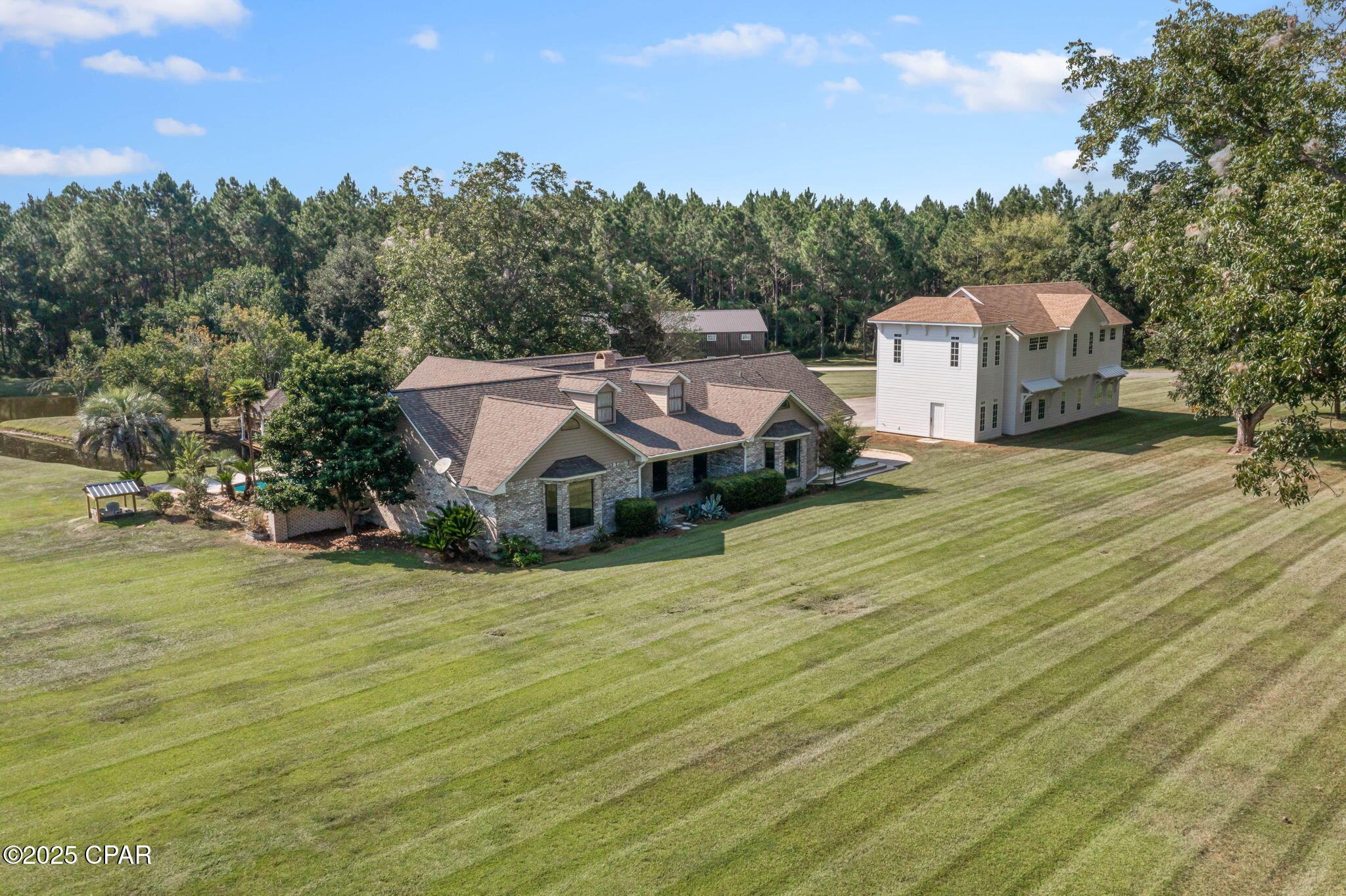 630 Hutchison Road Chipley, FL 32428 - Photo 4 of 100