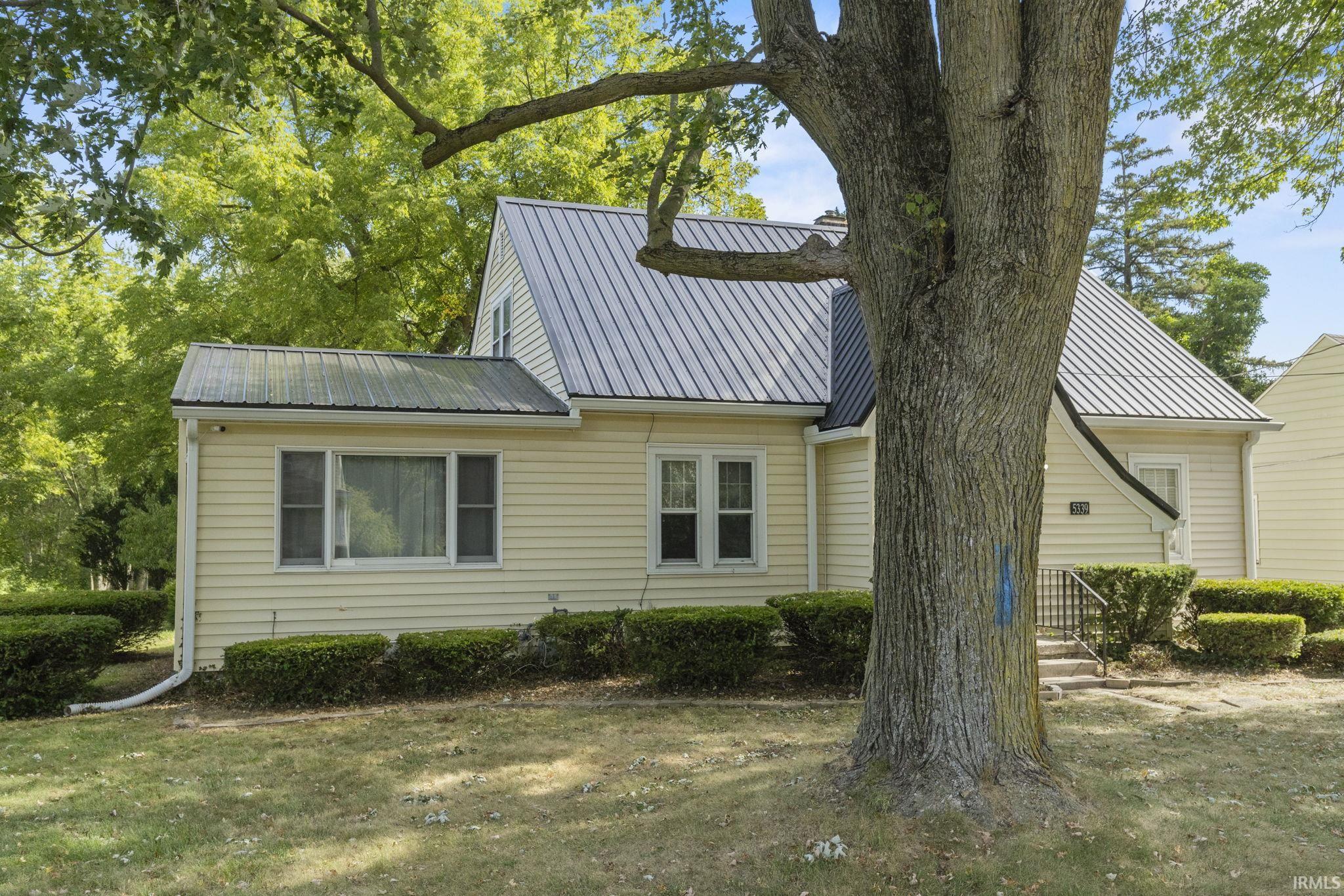 5339 Winchester Road Fort Wayne, IN 46819 - Photo 3 of 36