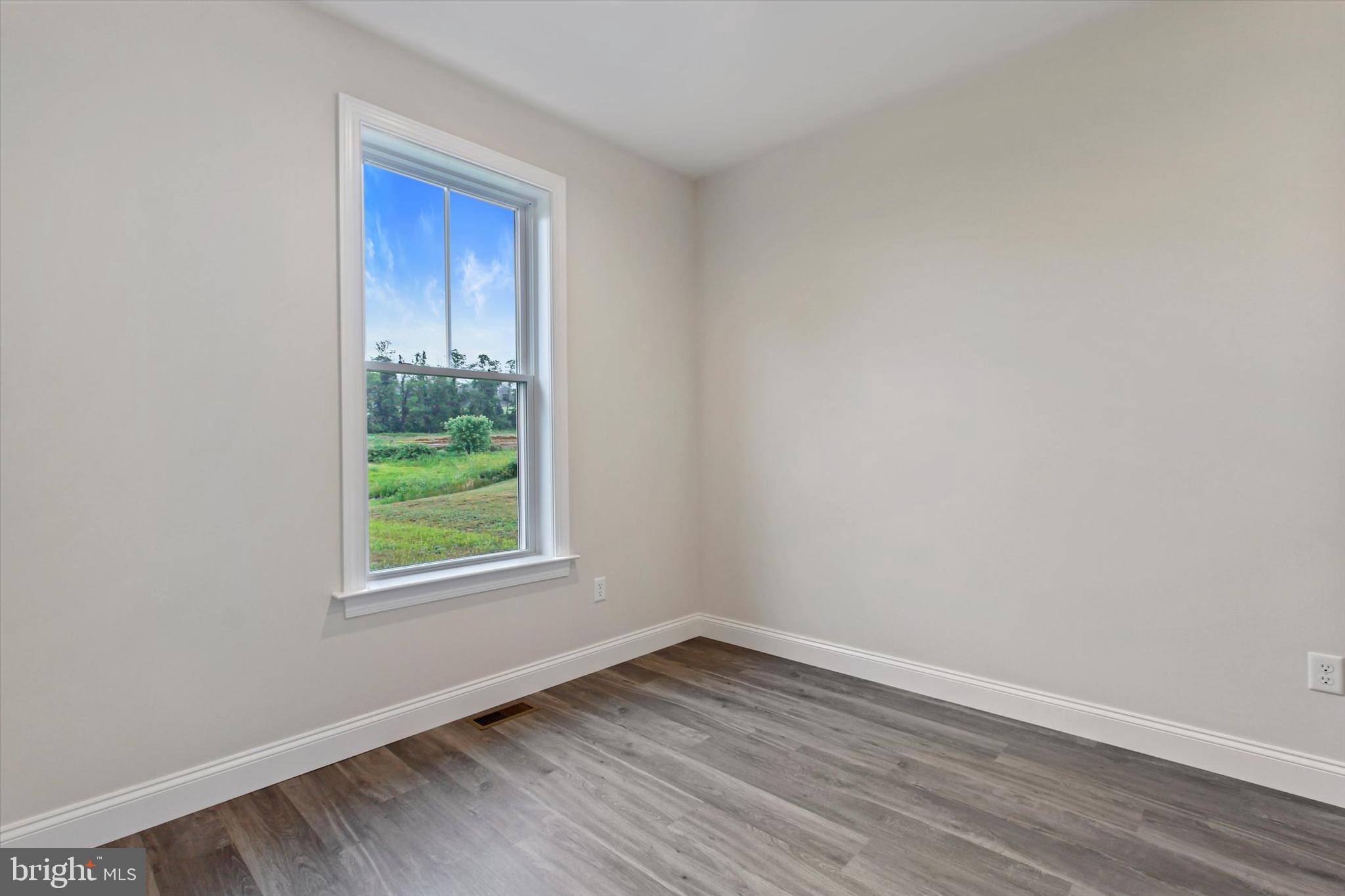 574 East Canal Road York, PA 17404 - Photo 15 of 26 Gallery Image 15