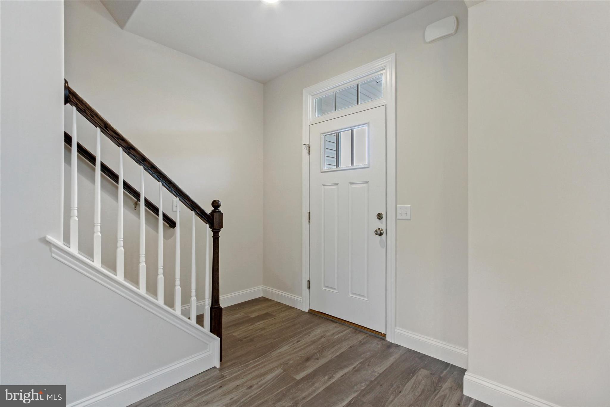 574 East Canal Road York, PA 17404 - Photo 2 of 26 Gallery Image 2