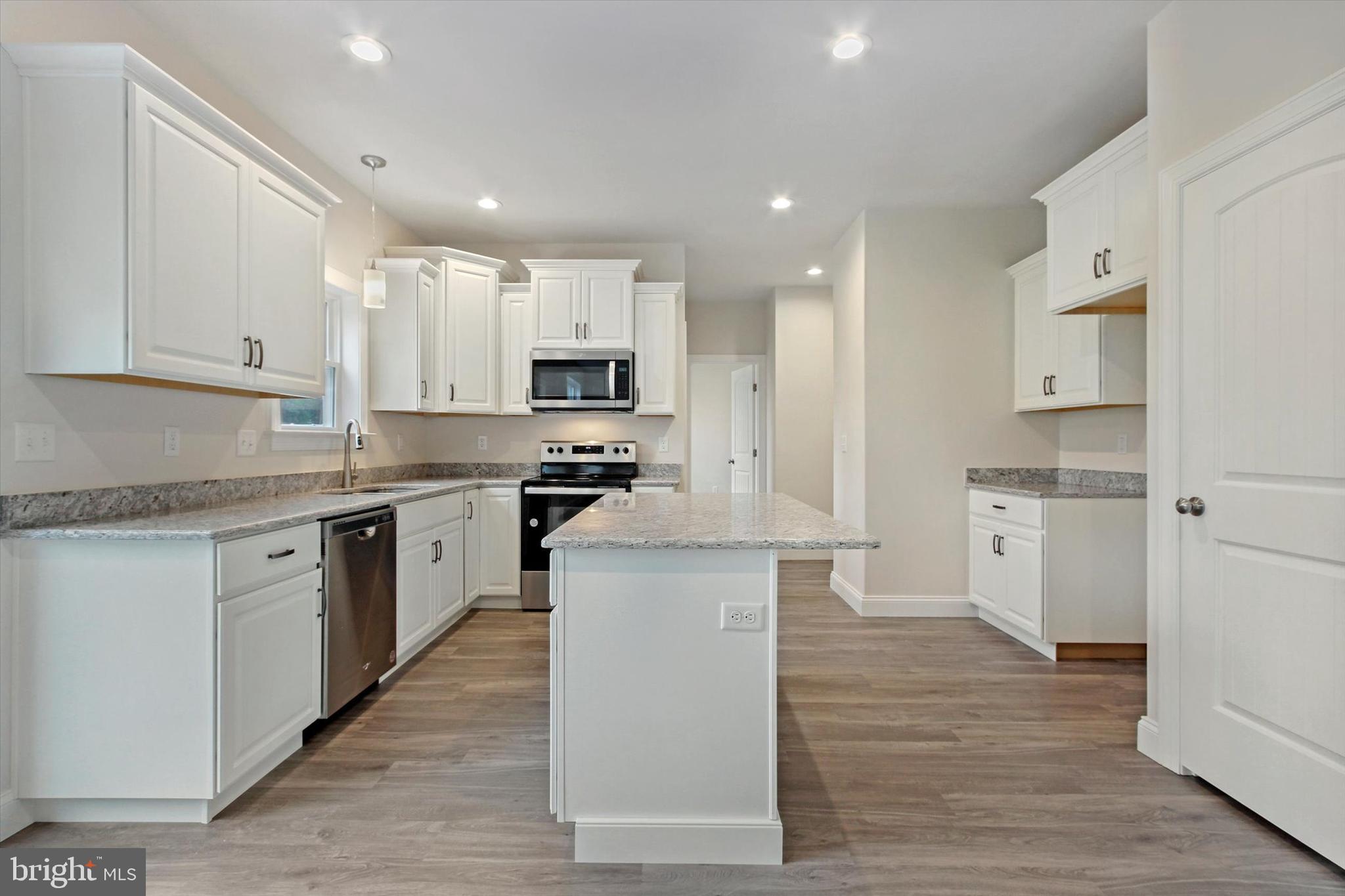 574 East Canal Road York, PA 17404 - Photo 10 of 26 Gallery Image 10