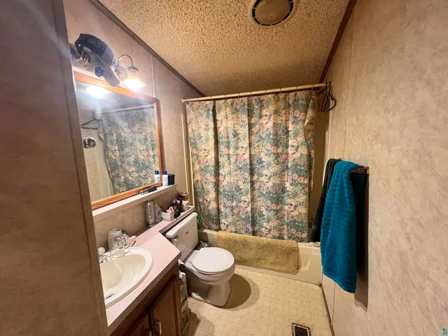 $299,000 | 401 North 2nd Street, Bayfield, WI 54814