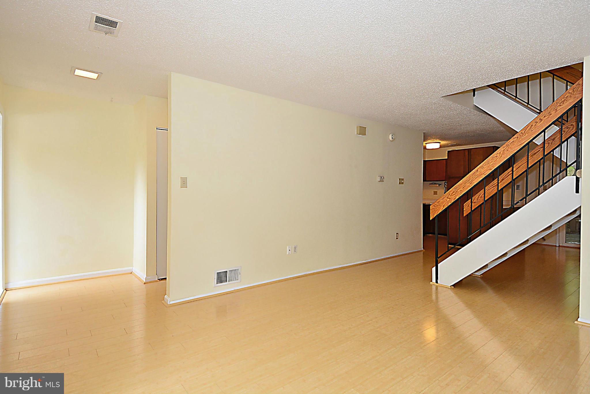2230 White Cornus Lane Reston, VA 20191 - Photo 7 of 28 Living Room
