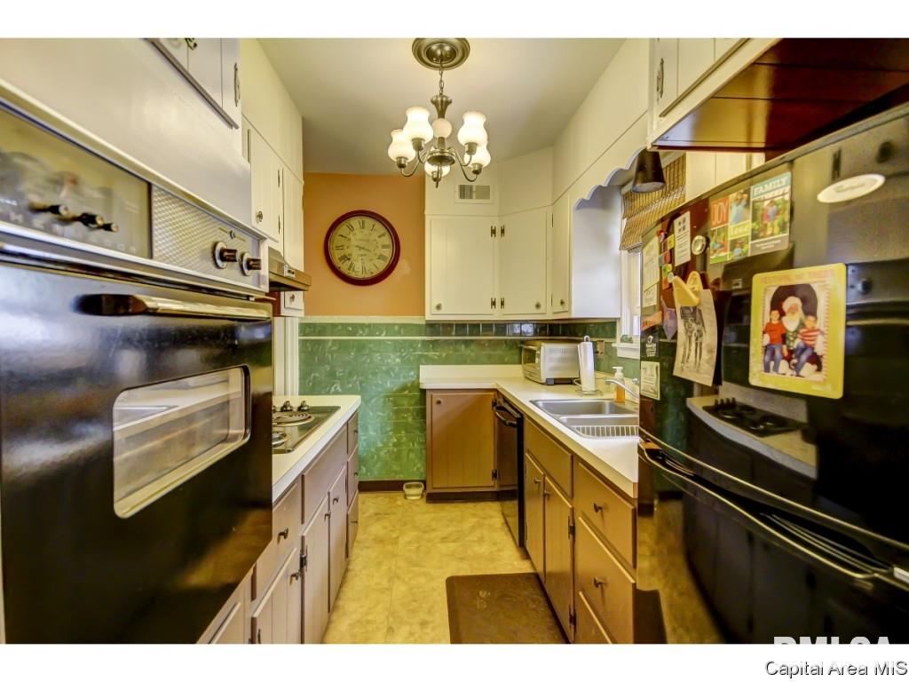 2536 South 5th Street Springfield, IL 62703 - Photo 7 of 36