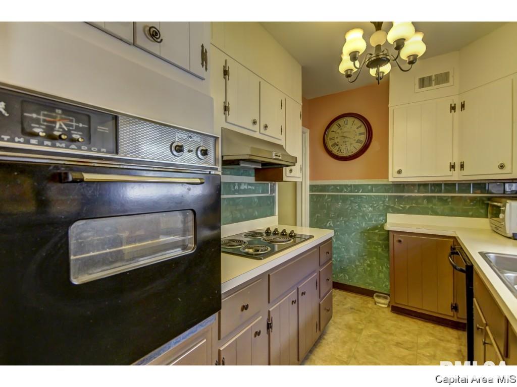 2536 South 5th Street Springfield, IL 62703 - Photo 8 of 36
