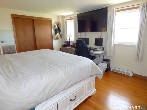 $299,000 | 76 Harding Street, Wethersfield, CT 06109