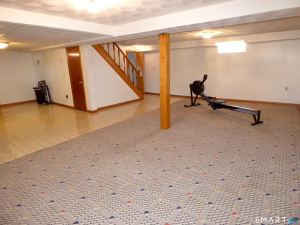 $299,000 | 76 Harding Street, Wethersfield, CT 06109