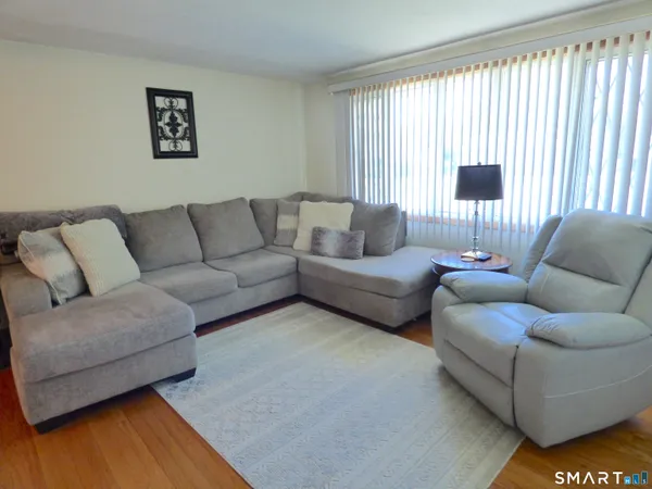 $299,000 | 76 Harding Street, Wethersfield, CT 06109