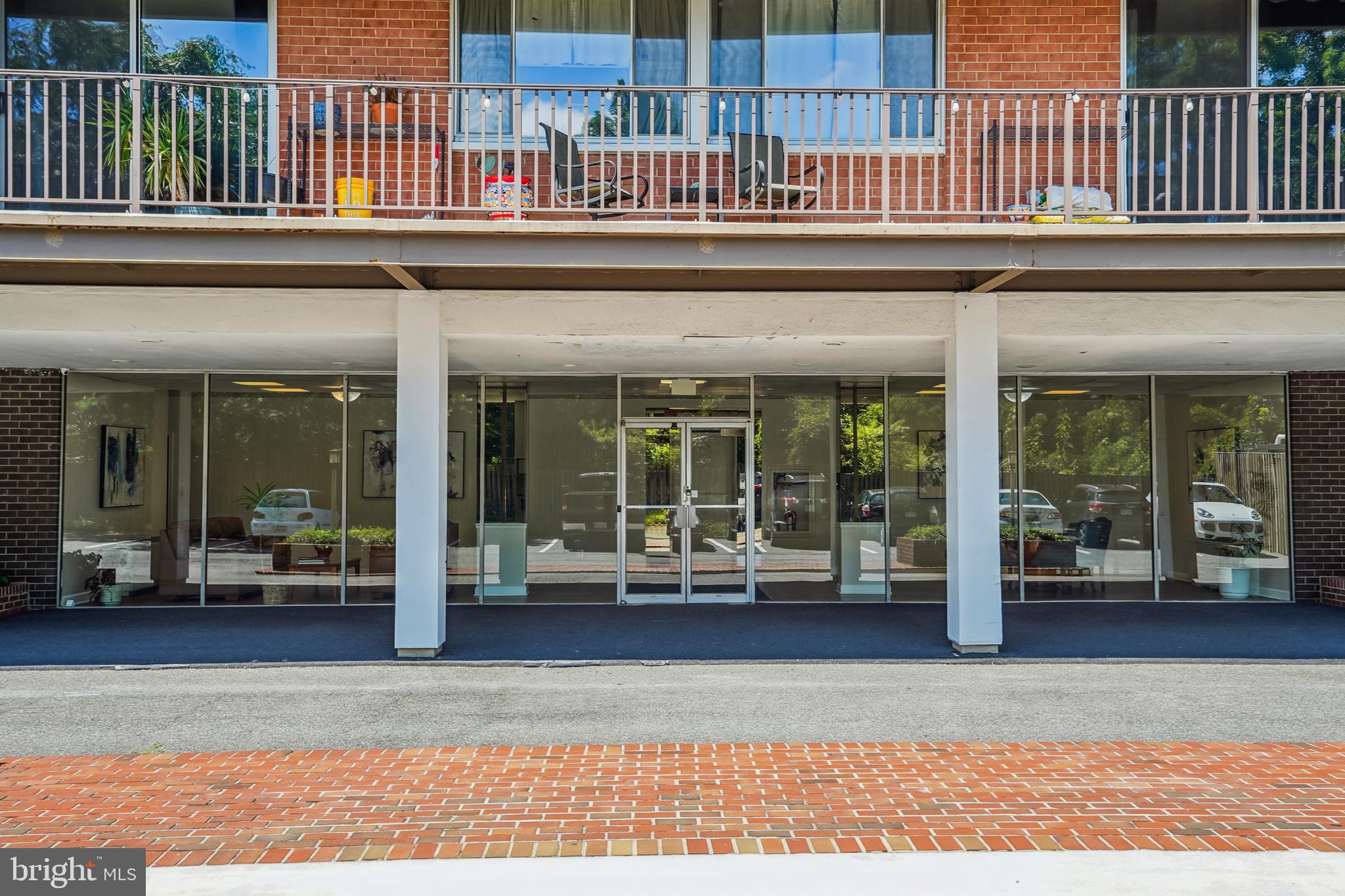 4343 Cherry Hill Road, Unit 705 Arlington, VA 22207 - Photo 27 of 38 Great covered area for inclement weather.