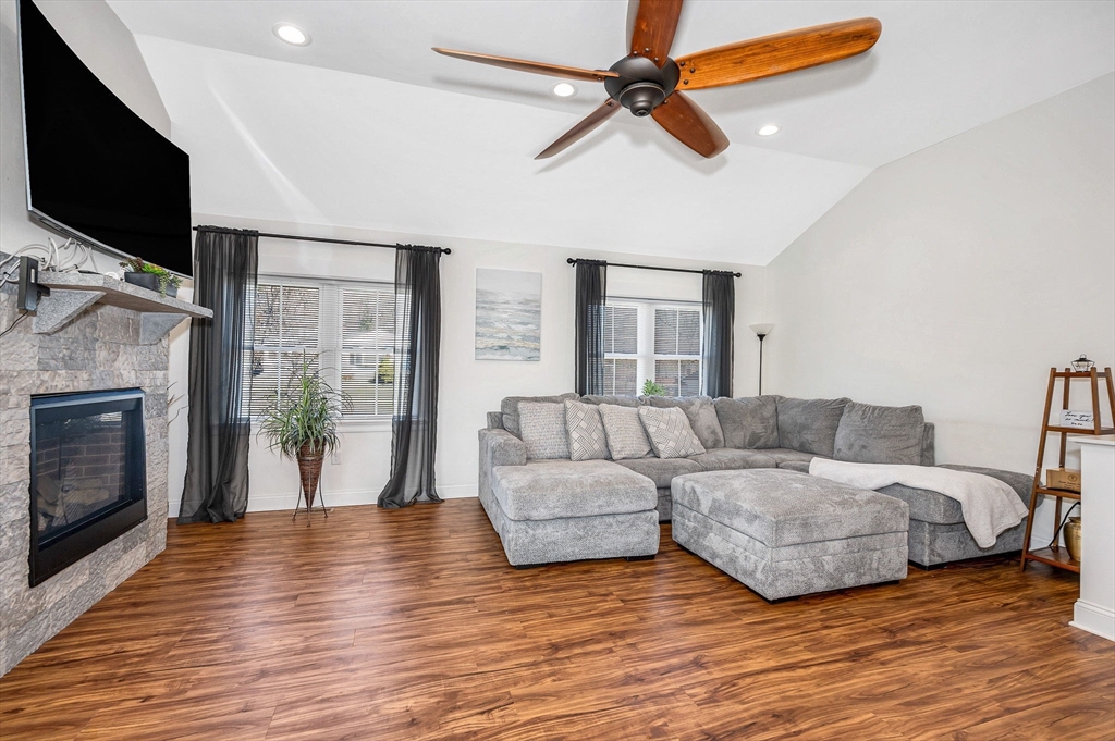 24 Eaton Drive Hudson, MA 01749 - Photo 11 of 37