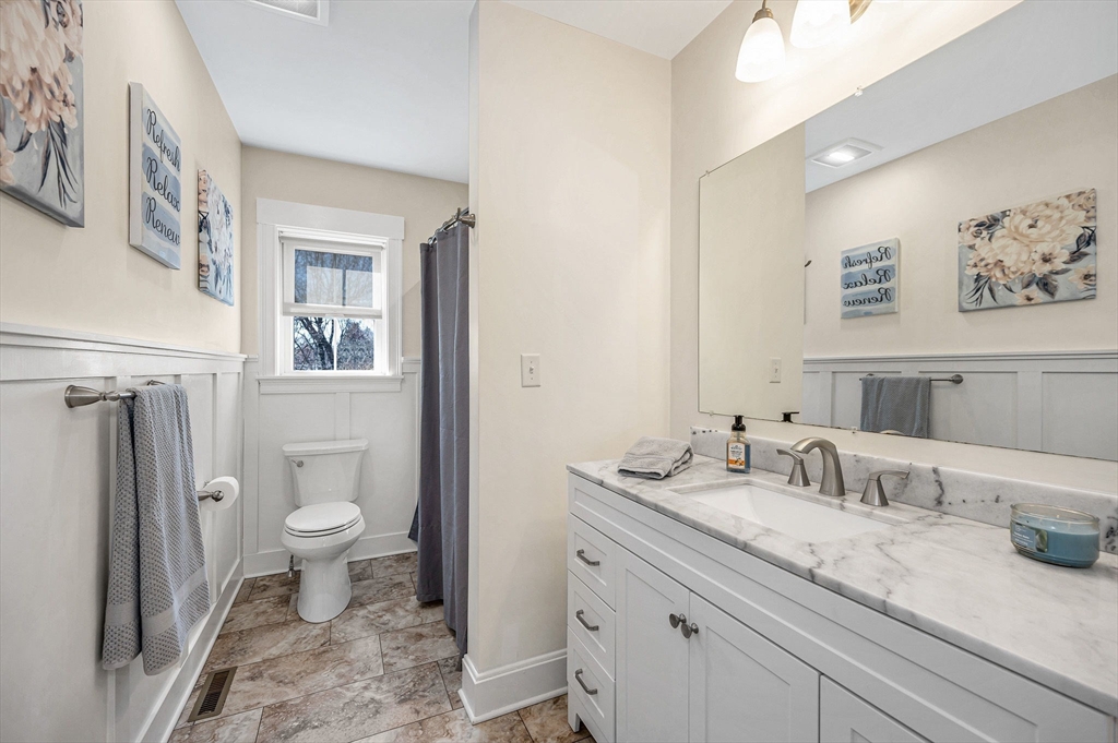 24 Eaton Drive Hudson, MA 01749 - Photo 18 of 37