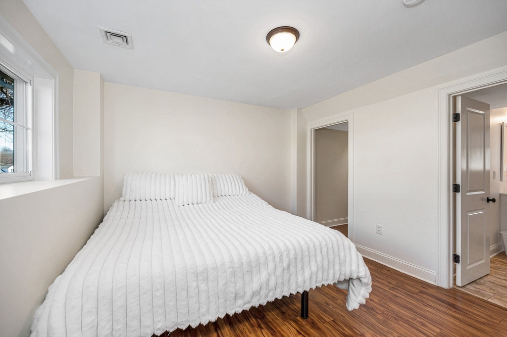 24 Eaton Drive Hudson, MA 01749 - Photo 26 of 37