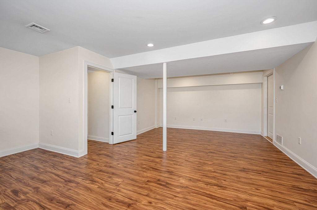 24 Eaton Drive Hudson, MA 01749 - Photo 31 of 37